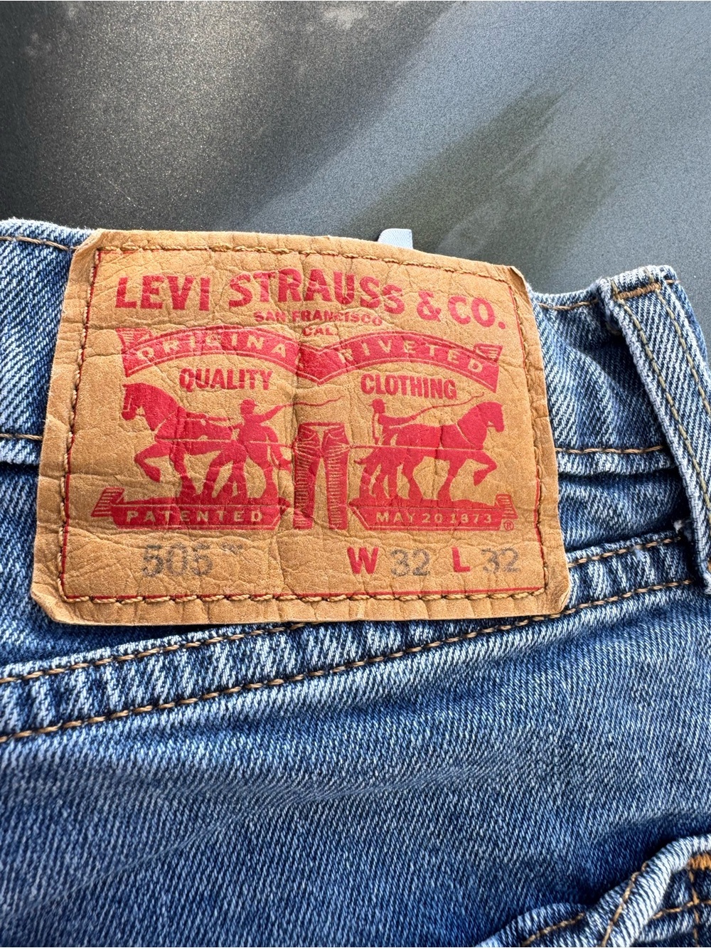 Levi's Men's Blue Straight Jeans with Brown Leather Patch